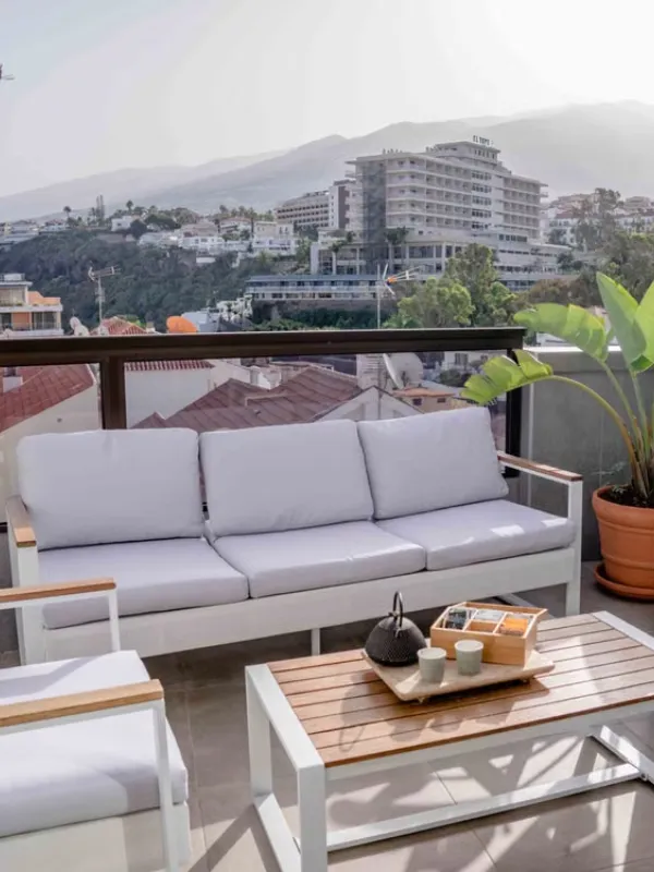 Outdoor Living & Patio Sets